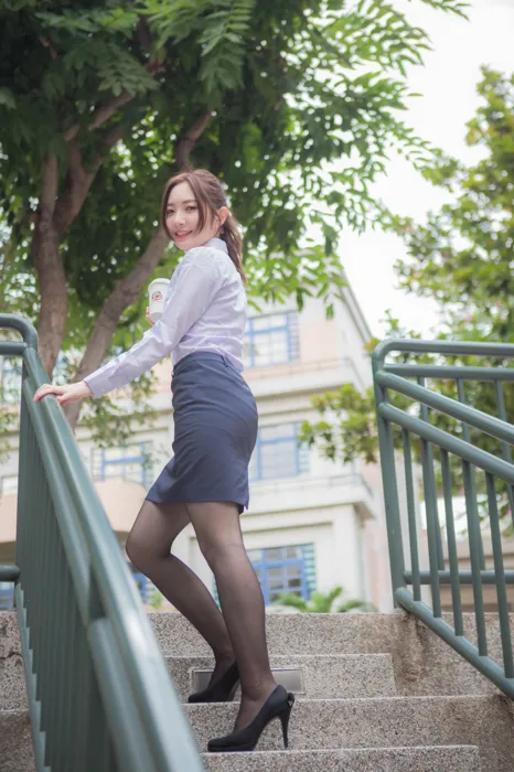 [Mzsock] NO.164 Lin Hua OL uniform high heels and beautiful legs street photography#[42P]-40